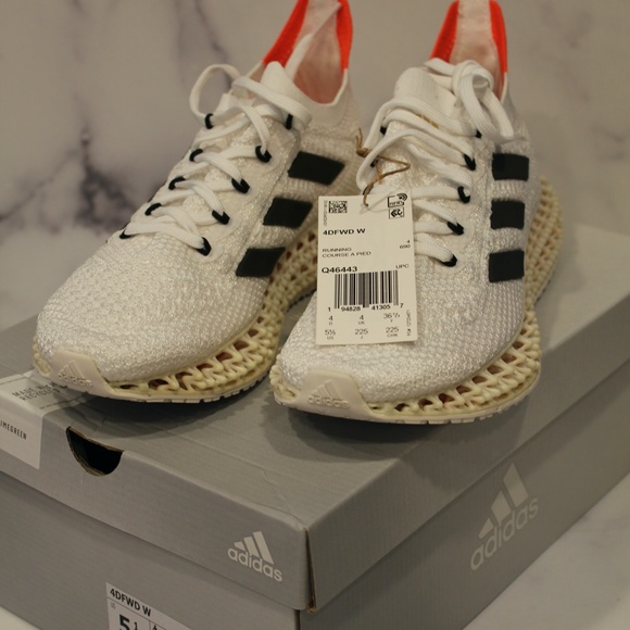 Adidas 4D FWD Womens Running Shoes Sneakers Tokyo Size 5.5 New White Solar Red - Picture 1 of 5